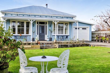 Photo of property in 31 Maire Street, Inglewood, 4330