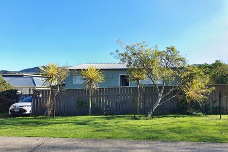 Photo of property in 27a Tremewan Street, Tawa, Wellington, 5028