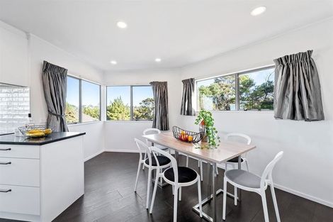 Photo of property in 6 Elsfield Place, Torbay, Auckland, 0630
