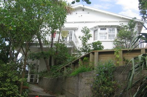 Photo of property in 7 Thorby Street, Northland, Wellington, 6012