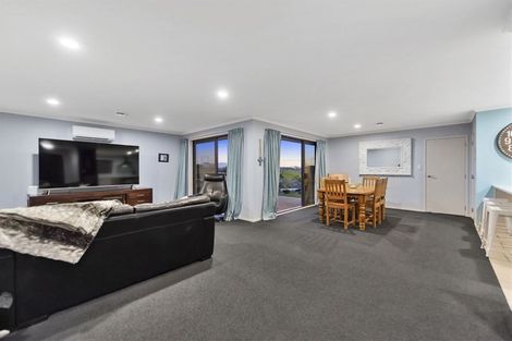 Photo of property in 8 Ashbourne Lane, Dinsdale, Hamilton, 3204