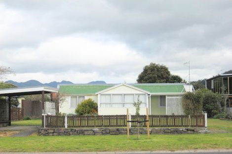 Photo of property in 209 Ocean Road, Whangamata, 3620