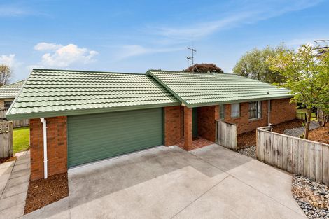 Photo of property in 25 Newfield Drive, Fairview Downs, Hamilton, 3214