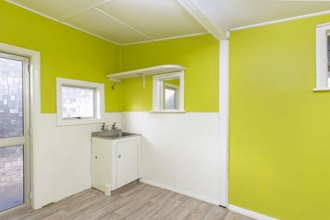 Photo of property in 19 Holmes Street, Waimate, 7924