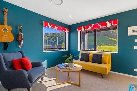 Photo of property in 14 Carex Rise, Cracroft, Christchurch, 8022