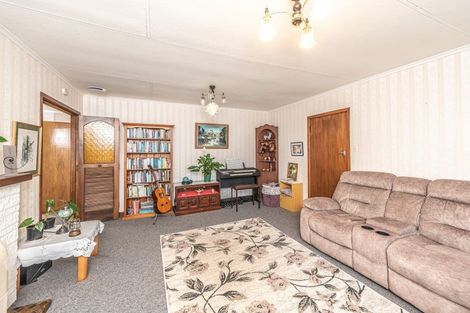 Photo of property in 43 Toi Street, Tawhero, Whanganui, 4501