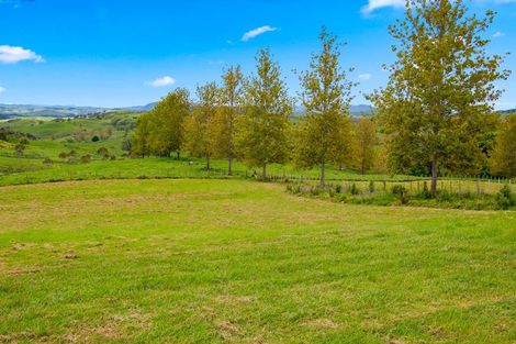 Photo of property in 54 Rangiora Road, Kaiwaka, 0573