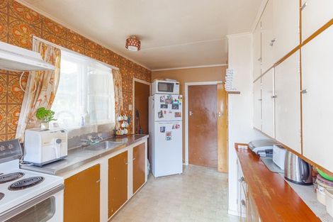 Photo of property in 112 Karaka Street, Castlecliff, Whanganui, 4501