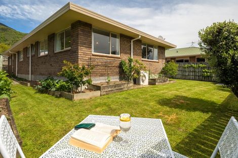 Photo of property in 67a Moana View Road, Waikawa, Picton, 7220