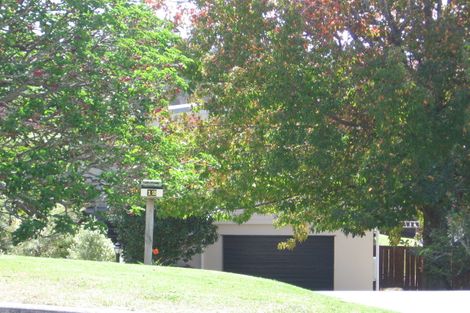 Photo of property in 12 Garadice Road, Rothesay Bay, Auckland, 0630