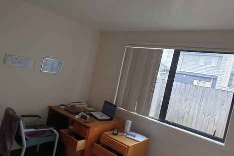 Photo of property in 77 Carrington Avenue, Silverdale, Hamilton, 3216