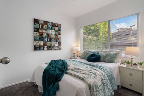 Photo of property in 2/18 Bevyn Street, Castor Bay, Auckland, 0620