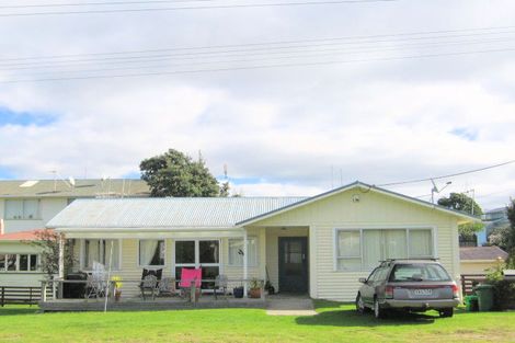 Photo of property in 52 Te Ngaio Road, Mount Maunganui, 3116