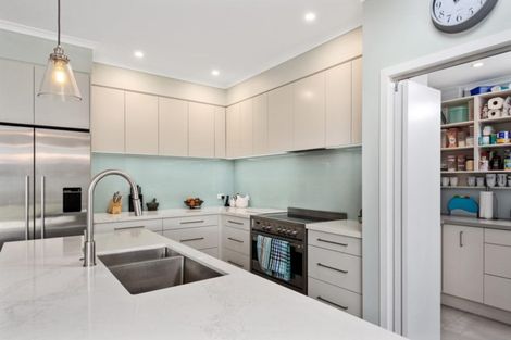 Photo of property in 111 Penetaka Heights, Pyes Pa, Tauranga, 3112