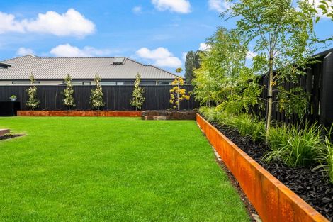 Photo of property in 19 Frank Ernest Crescent, Prebbleton, 7676