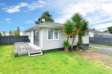 Photo of property in 16 Courtenay Crescent, Mangere East, Auckland, 2024