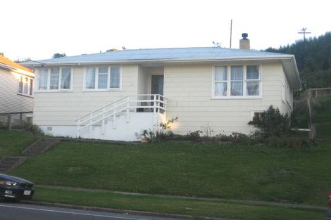 Photo of property in 168 Champion Street, Cannons Creek, Porirua, 5024