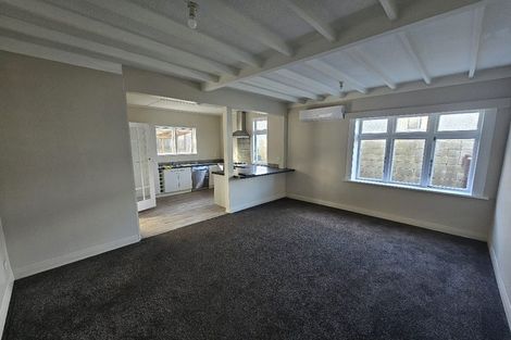 Photo of property in 143 Rongotai Road, Kilbirnie, Wellington, 6022