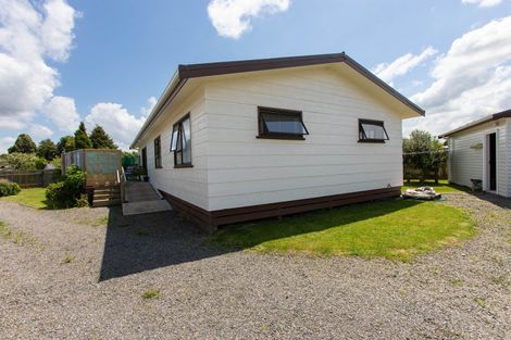 Photo of property in 20 Ross Street, Woodville, 4920