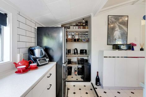 Photo of property in 47 Kings Avenue, Waikuku Beach, 7402