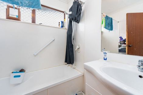 Photo of property in 34 Paradise Place, Milson, Palmerston North, 4414