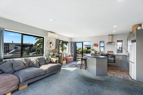 Photo of property in 27 Carina Way, Whitianga, 3510