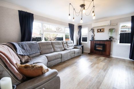 Photo of property in 15 Puketapu Road, Taradale, Napier, 4112