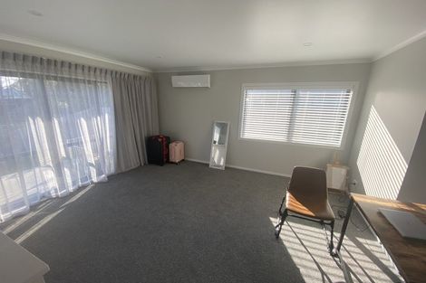 Photo of property in 1/12 Keitha Place, Glenview, Hamilton, 3206