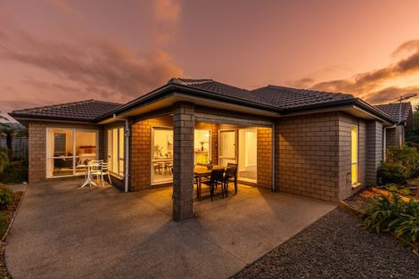 Photo of property in 4 Fairway Oaks Drive, Waikanae Beach, Waikanae, 5036