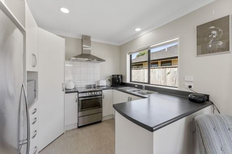 Photo of property in 15 Ian Peter Way, Otaki, 5512