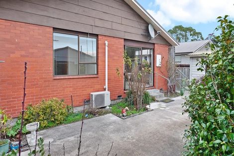 Photo of property in 32b Laing Crescent, Heathcote Valley, Christchurch, 8022
