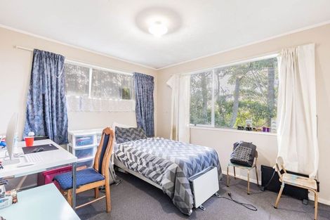 Photo of property in 11 Kilcar Place, Massey, Auckland, 0614