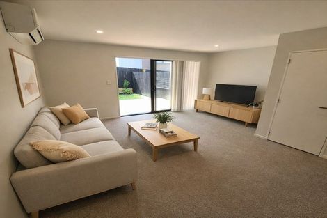 Photo of property in 5 Tukari Lane, Mangere Bridge, Auckland, 2022