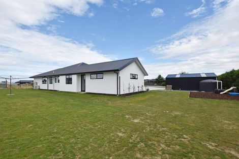 Photo of property in 18 Pegasus Place, Seaward Bush, Invercargill, 9812