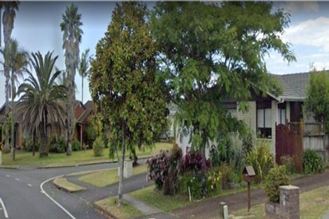 Photo of property in 53 Golfland Drive, Golflands, Auckland, 2013