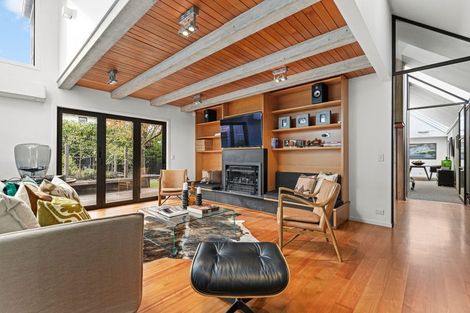 Photo of property in 3 Merivale Lane, Merivale, Christchurch, 8014