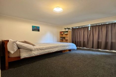 Photo of property in 7 Golf Road, New Lynn, Auckland, 0600