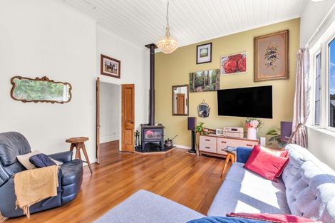 Photo of property in 12 Harris Street, Waitara, 4320