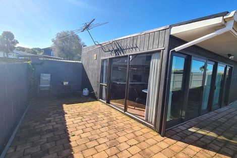 Photo of property in 115 Wallace Road, Mangere Bridge, Auckland, 2022