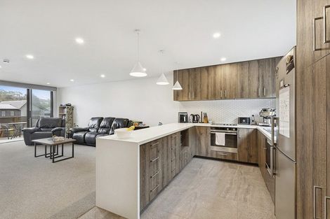 Photo of property in 21 Holystone Road, Whitby, Porirua, 5024