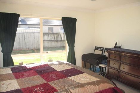 Photo of property in 3 Cairns Crescent, Rototuna, Hamilton, 3210