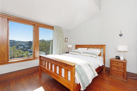 Photo of property in 51 Fairview Crescent, Kelburn, Wellington, 6012