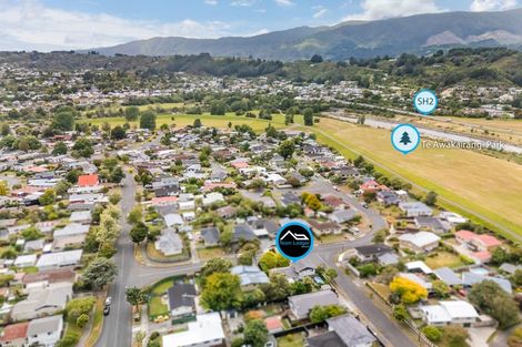 Photo of property in 6 Brightwater Crescent, Totara Park, Upper Hutt, 5018