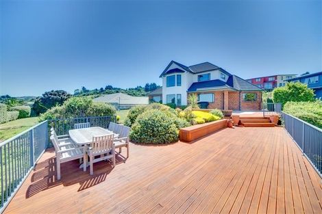 Photo of property in 5 Oceanview Terrace, Tirohanga, Lower Hutt, 5010