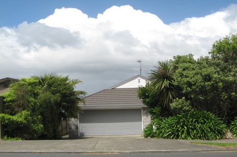 Photo of property in 801 Whangaparaoa Road, Manly, Whangaparaoa, 0930