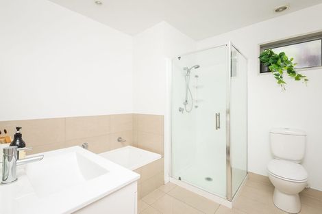 Photo of property in 34a Packe Street, Edgeware, Christchurch, 8013