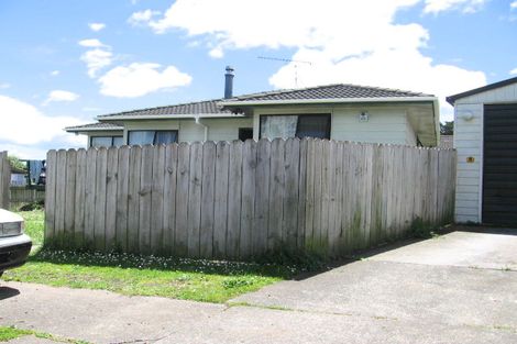 Photo of property in 1/30 Heathberry Close, Papatoetoe, Auckland, 2025
