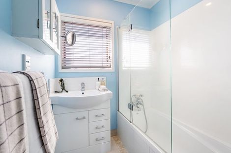 Photo of property in 2/11 Kawerau Avenue, Devonport, Auckland, 0624