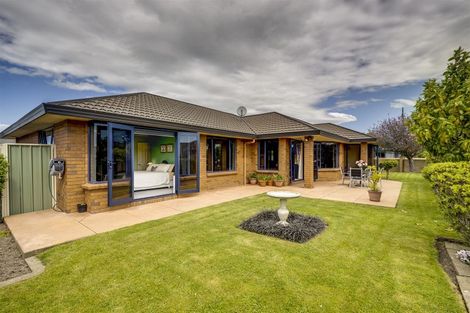 Photo of property in 2 Chelsea Drive, Taradale, Napier, 4112