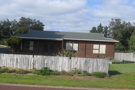 Photo of property in 227 Kenwood Drive, Matarangi, Whitianga, 3592